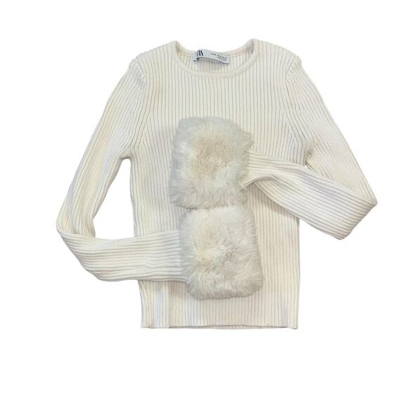 Zara Blogger’s Fave Faux Fur Ribbed White Sweater Womens XS Snow Ski Winter Warm - Picture 1 of 11